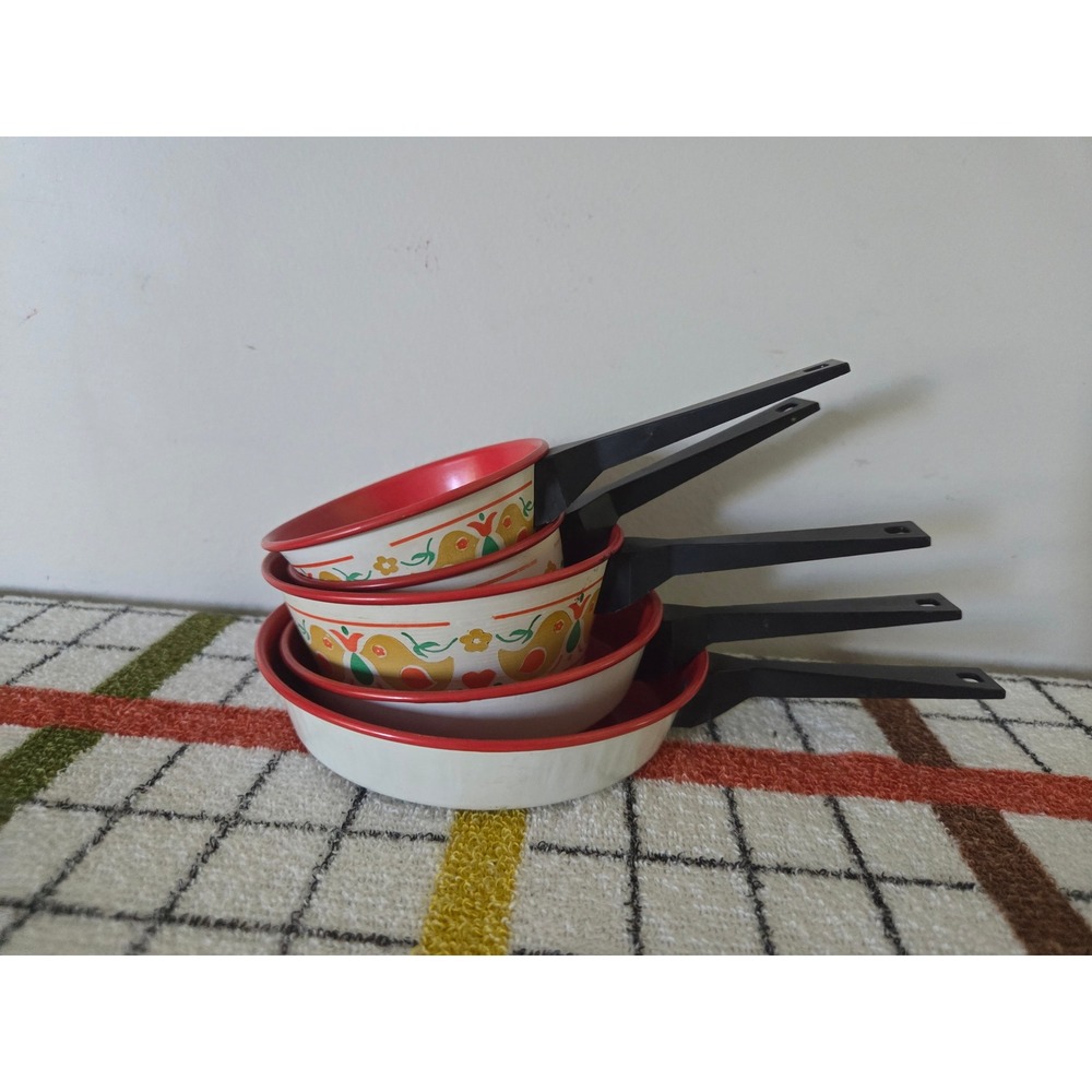 Vintage Metal Toy Cookware Set 5pc Red White Bird Floral Retro Play Kitchen Pots